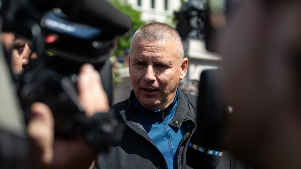 Törvénytelenül végeztetett magán zsírleszívást Ruszin-Szendi Romulusz