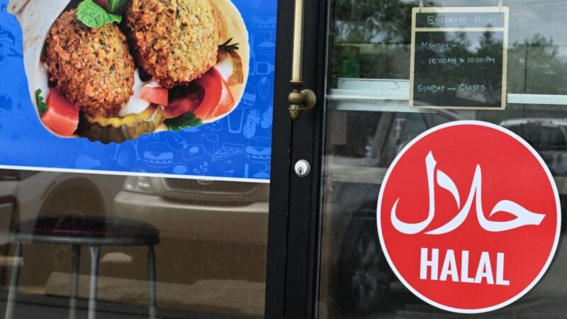 Muzulmán étrendet vezetnek be a bolognai iskolák menzáin