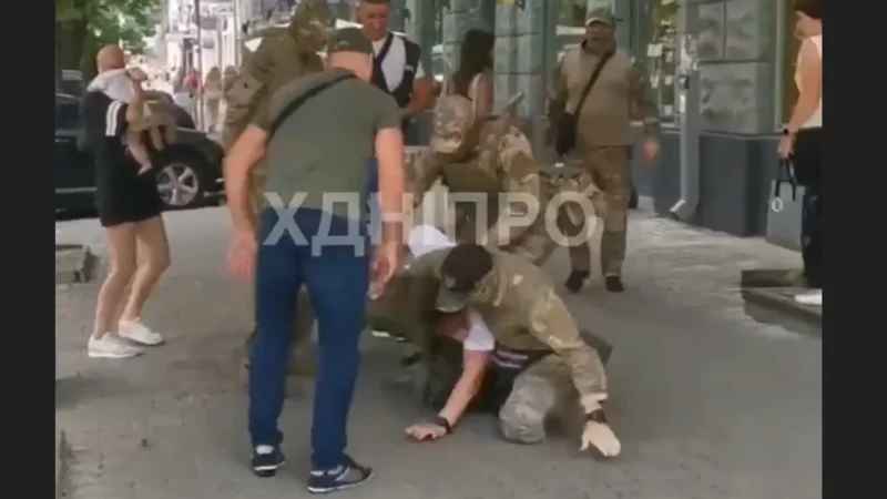 Az ET emberi jogi biztosa aggódni kezdett az ukrán sorozók kínzásai miatt