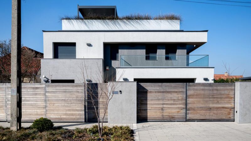 Kijött a KEHI jelentés Ruszin-Szendi szolgálati villájáról