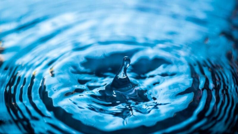 Nagy a baj: víz nélkül maradnak estére Gödöllőn – súlyosbodik a helyzet a kánikula miatt