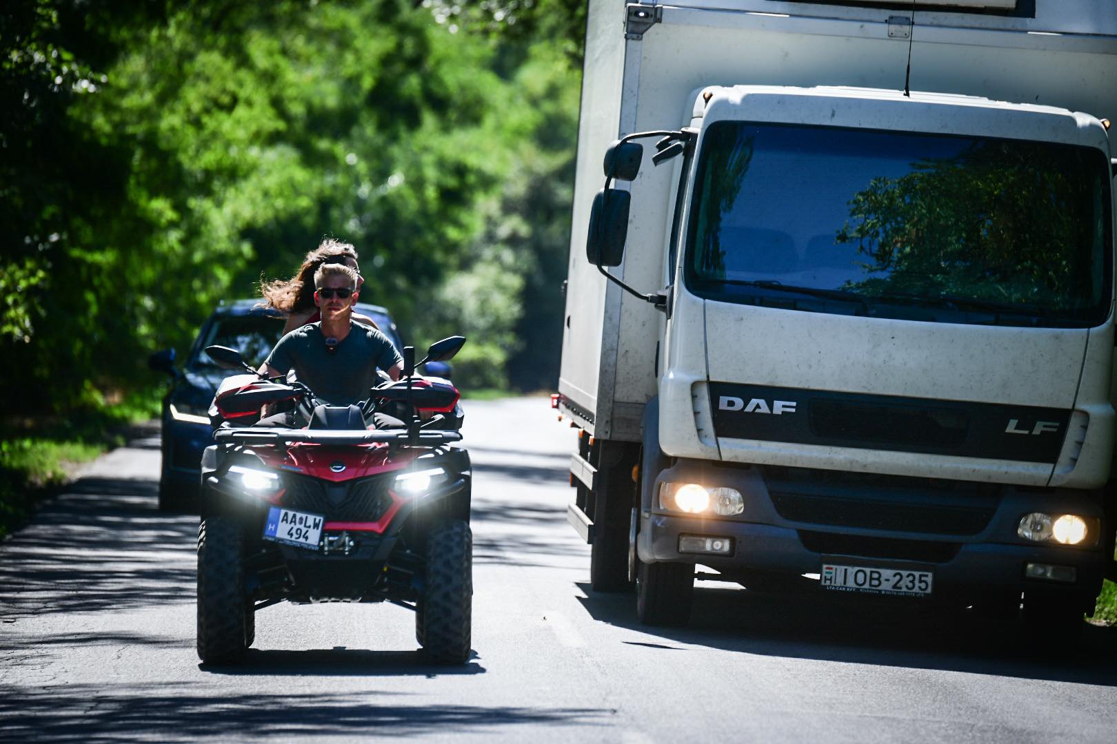 Közlekedési szabálysértéséről posztolt Magyar Péter