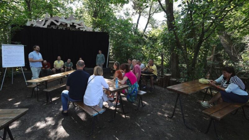 A kutya sem kíváncsi a Tiszára az erdélyi táborukban