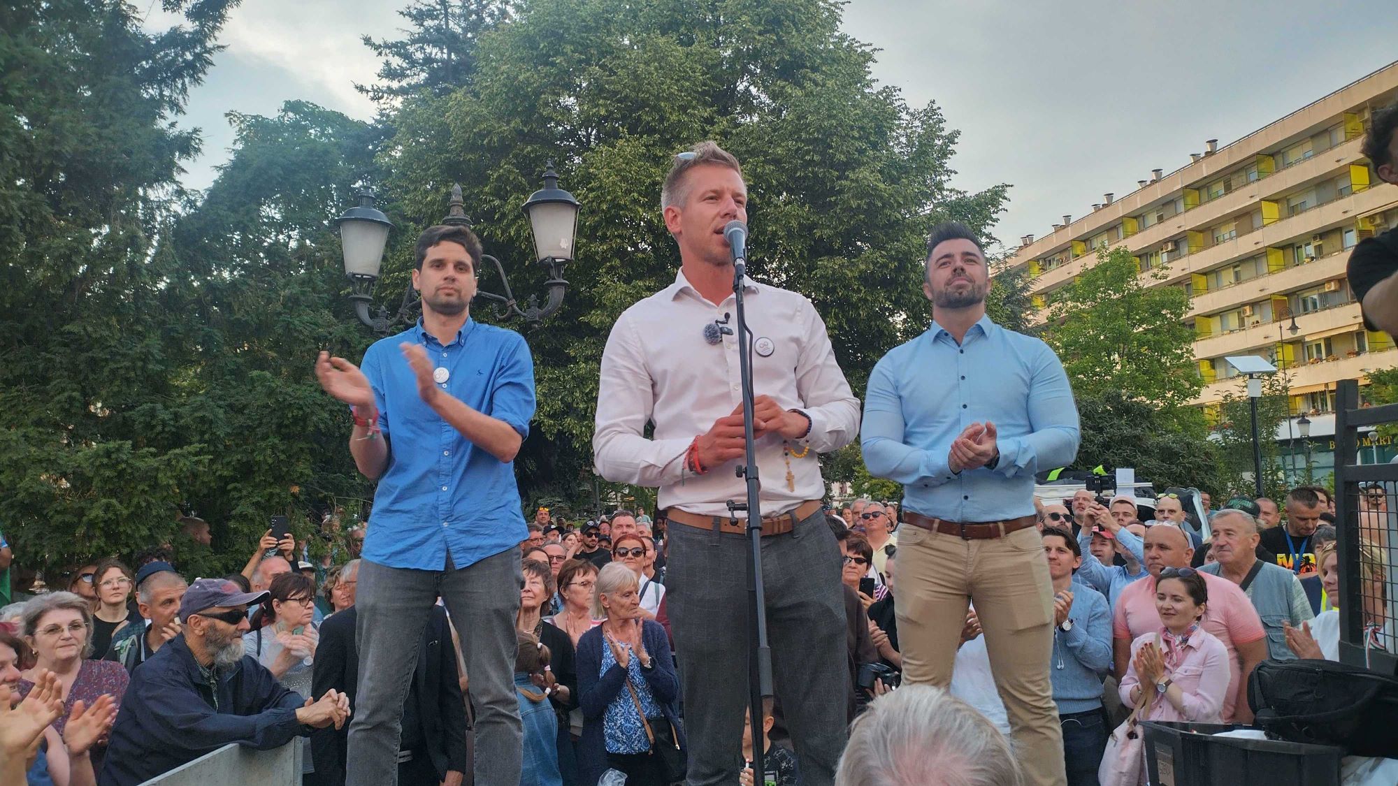 Magyar Péter idegbe jött, miután egy kérdést kapott a genderpropagandáról – videóval
