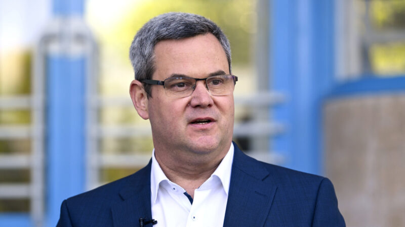 Magyar Péter megírta az egészségügyi államtitkár lemondását