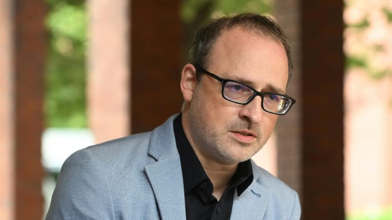 Tóta W. Árpád megüzente a fideszeseknek, hogy sz**kodják le egymást