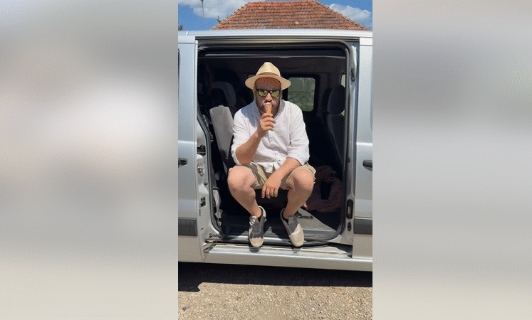 Magyar Péter propagandalapjának munkatársai balesetet szenvedtek – egyből tarhálni kezdtek