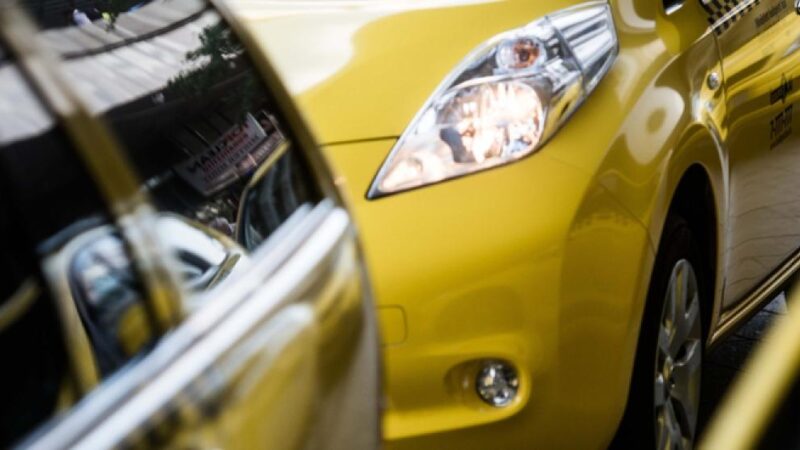 Rengeteg szabálytalanságot találtak a Sziget alatt ellenőrzött taxiknál, egy sofőr 60 ezer forintért szállította az utasokat