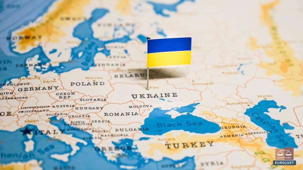Spanyol lap: Az EU feláldozza szuverenitását az ukrajnai konfliktus folytatása érdekében