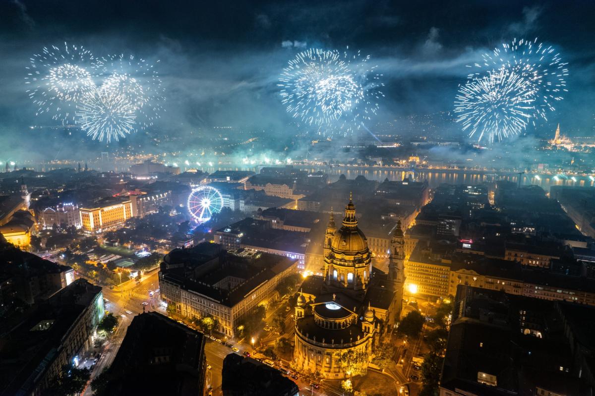 Augusztus 20. – Több mint 45 ezer pirotechnikai effekt lesz a tűzijátékon