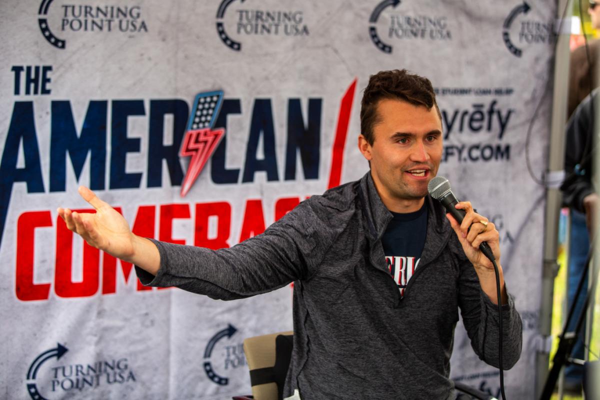 Tízéves gyerekekkel nézette meg Charlie Kirk halálát egy tanár, majd kijelentette, hogy megérdemelte