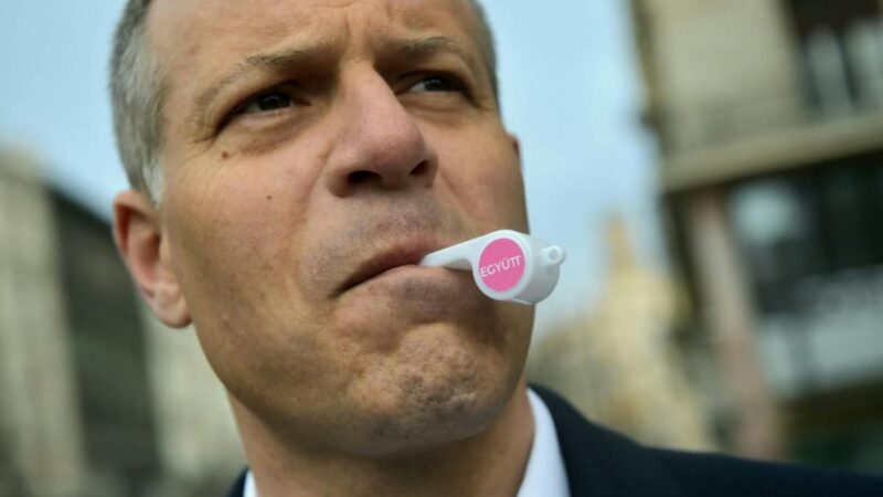 Több, mint százmillió forint a semmiből: rejtélyesen eltüntetett veszteségeket találtak Juhász Péternél, a Semjén Zsolt elleni rágalomhadjárat egyik vezéralakjánál