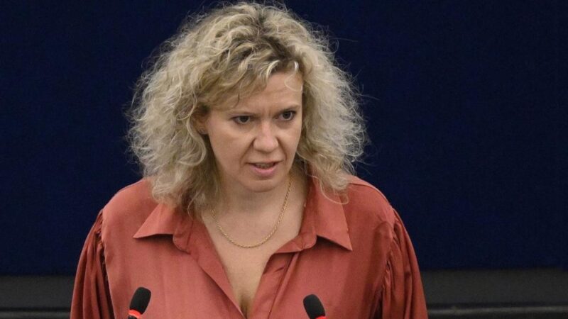 Kollár Kinga sajnálkozik, hogy „idő előtt” utaltak Brüsszelből, és így megemelhették a tanárok bérét