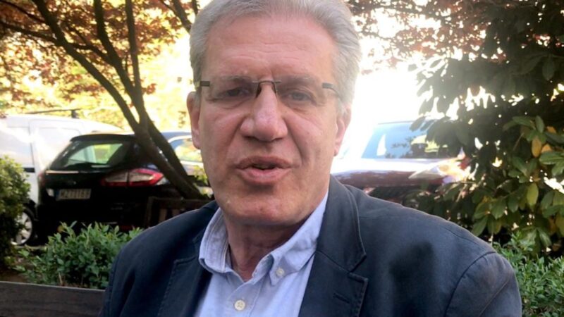 Gyalázat: a mélyen Tisza-hívő, volt SZDSZ-es Magyar Bálint is belerúgott a szerzetesbe