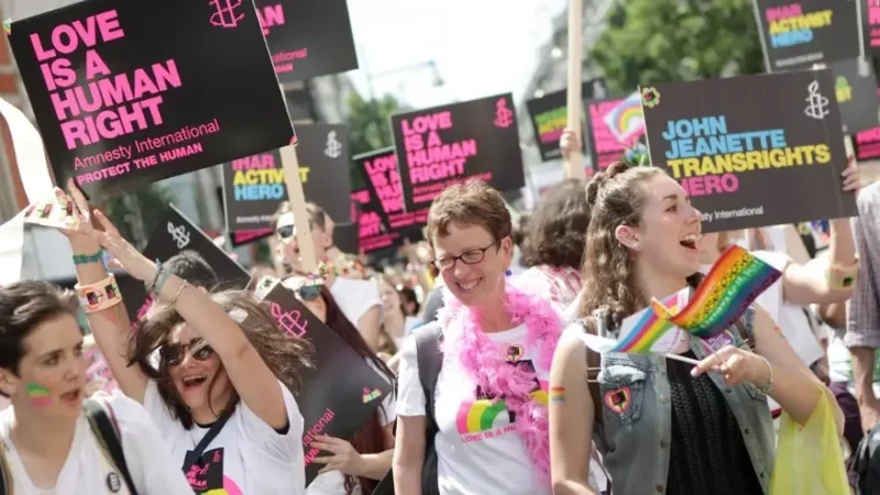 Betiltott rendezvényen való részvételre buzdít az Amnesty International