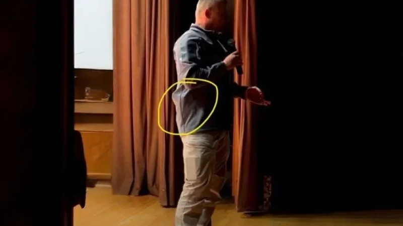 Visszavonták Ruszin-Szendi Romulusz fegyverviselési engedélyét