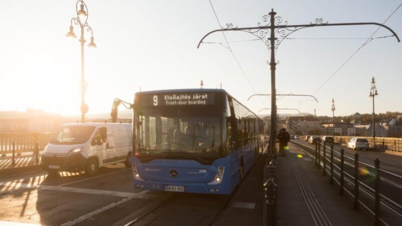 Megint kigyulladt egy busz Budapesten
