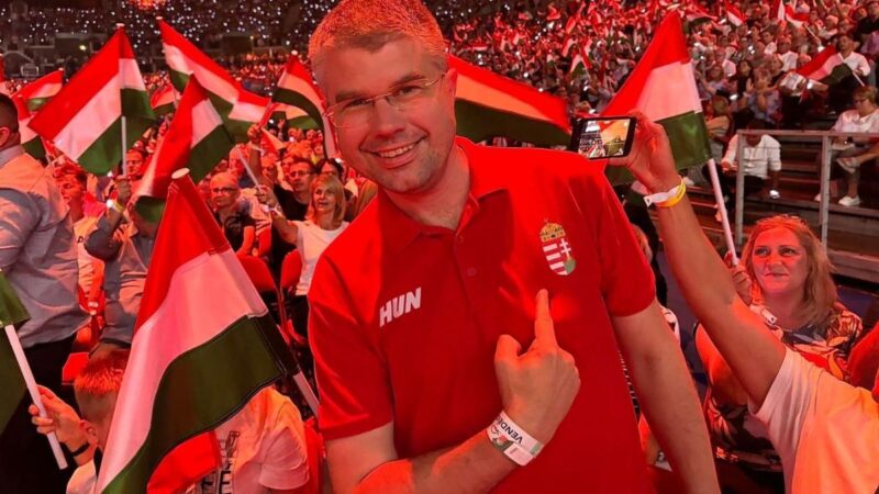 Fideszes képviselő lelövésére buzdított egy hozzászóló