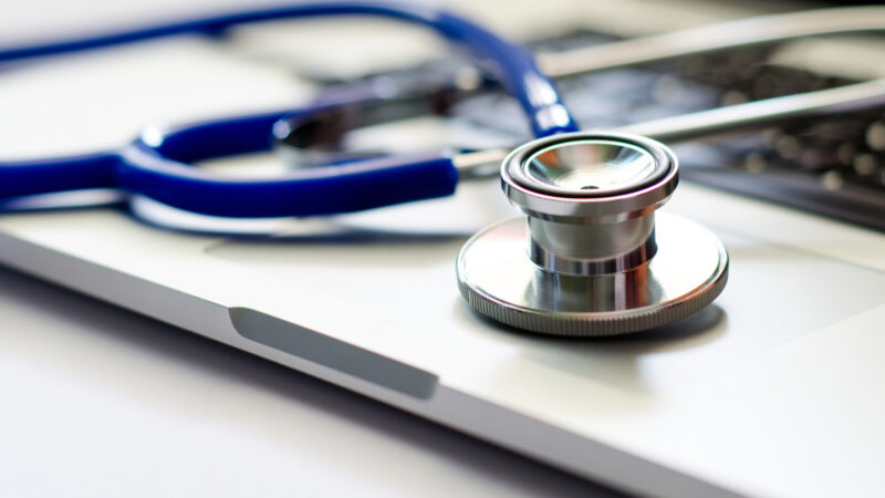 Hálapénz betiltása: riasztó tendencia indult el