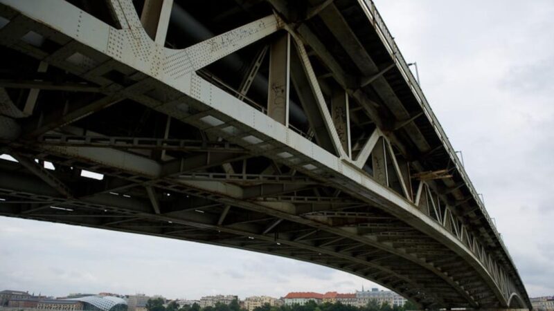 Több budapesti híd a szétrohadás szélén áll