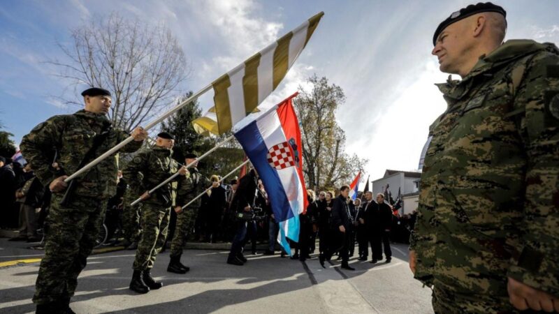 Horvátország újra bevezeti a kötelező katonai szolgálatot