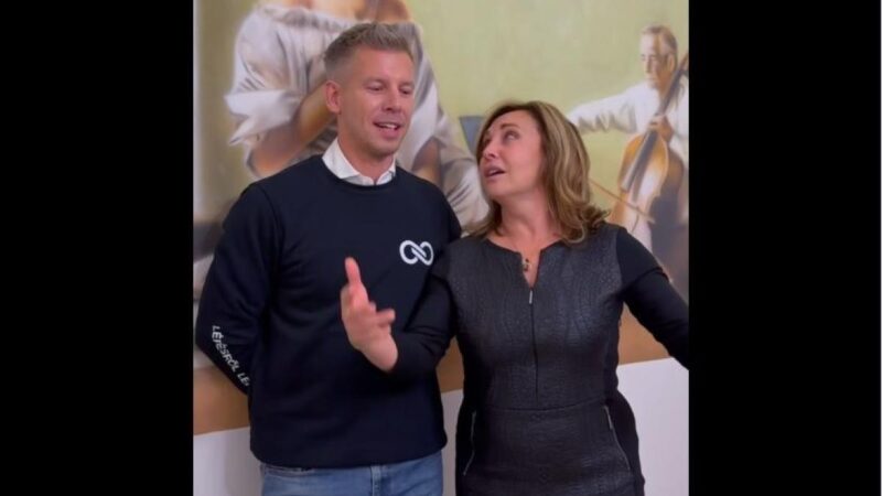 Magyar Péter ingyenes buszoztatással és telekocsikázással próbálja egybeterelni híveit október 23-ára