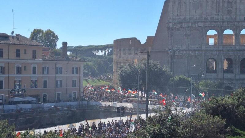 Rómában egy pápai bazilika előtt csaptak össze antifa hordák a rendőrökkel