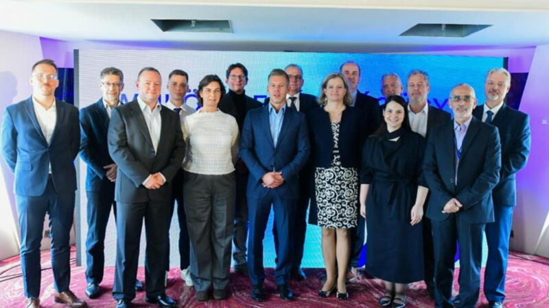 Magyar Péter bemutatta a Tisza egészségügyi programját, és meg is nevezte a párt szakminiszter-jelöltjét