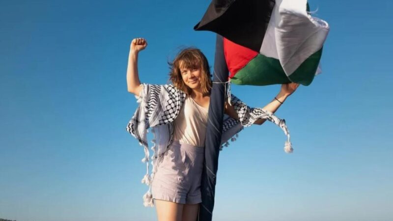 Greta Thunberg szerint ágyi poloskával teli cellába tartották fogva az izraeli hatóságot, inni sem kapott eleget