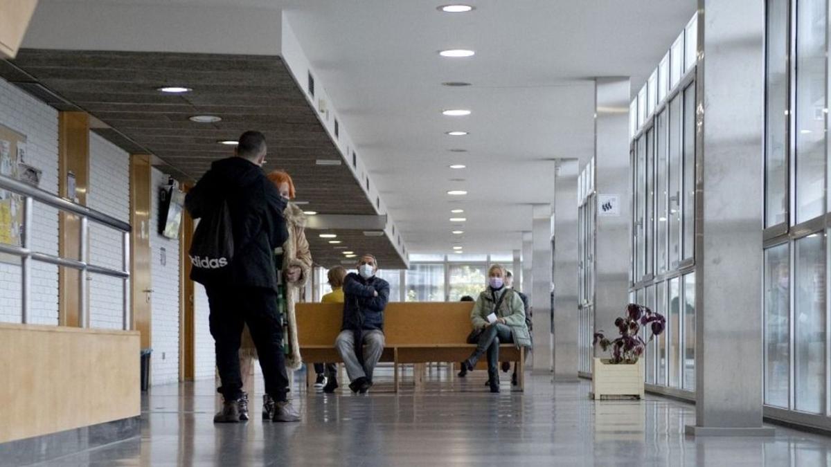 Elképesztő: rekord számú migránst ápolnak a spanyol kórházakban, miközben a helyeik alig kapnak ellátást