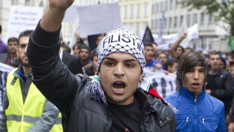 „Aki az iszlámról mer beszélni, azt elhallgattatják” – botrány Németországban