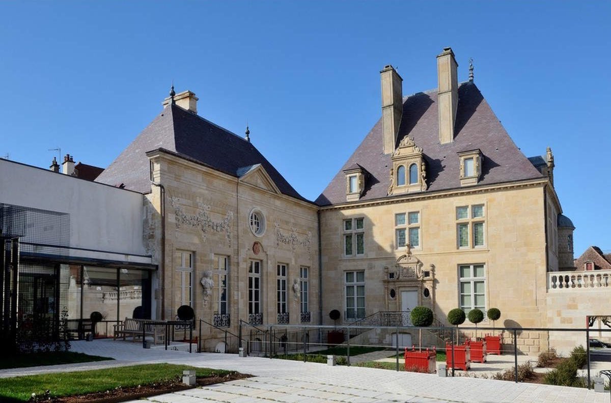 A Louvre után kirámoltak egy újabb francia múzeumot