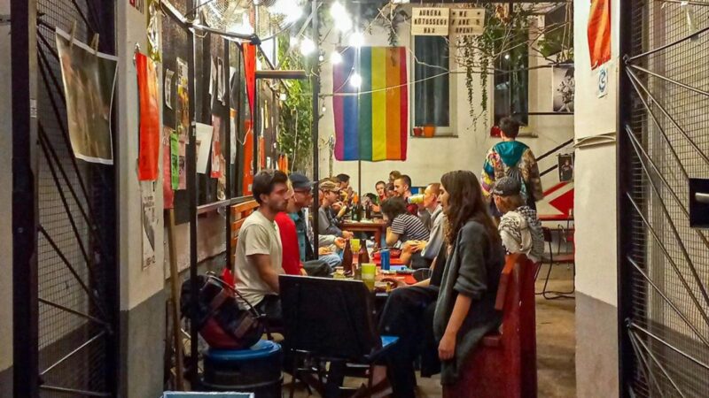 Hamarosan bezár az antifa tanya, az Auróra