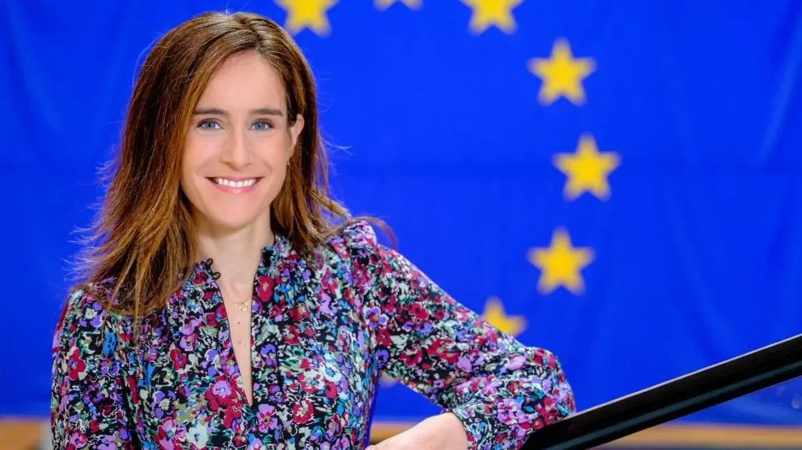 Facebook-videóban oktat a Meta korábbi jogtanácsosa, hogyan kell jelenteni a „fideszes álhíreket”