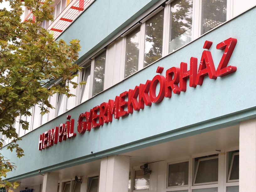 Tömeges ételmérgezés a budapesti óvodákban és iskolákban: eddig 47 gyerek került kórházba