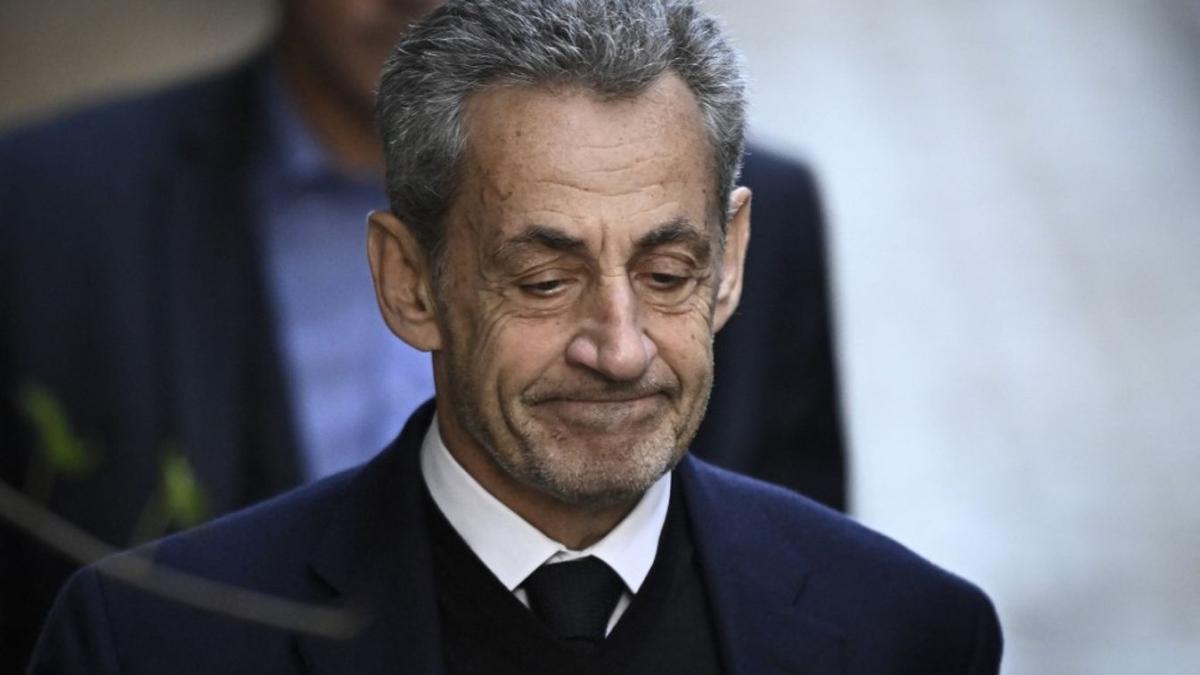 Hiába fellebbezett Nicolas Sarkozy, a bíróság elutasította kérelmét, most jogerősen elítélték