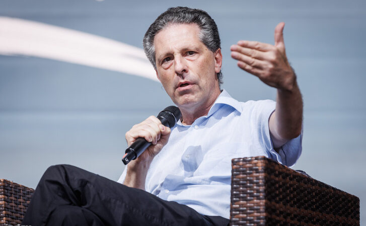 Schiffer András szerint Magyar Péternek és Vitézy Dávidnak igaza van a Humanistákról