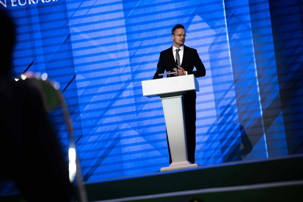 Szijjártó Péter: Követeljük, hogy Ukrajna azonnal számoljon el az eddig kapott EU-s támogatásokkal