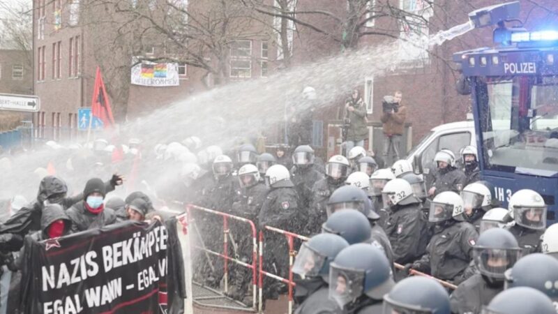 Az AfD új ifjúsági szervezetet alapít: az Antifa „Giessent lángra akarja gyújtani”