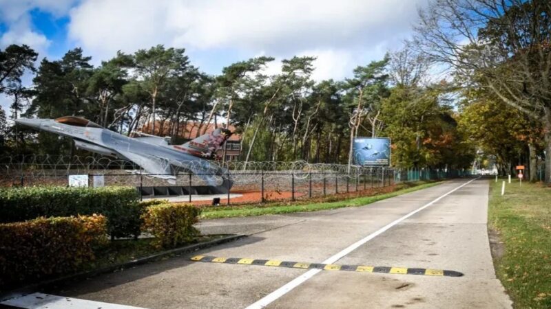 Két idegen drón repült egy belga légibázis fölé, majd megléptek a hatóságok helikoptere elől