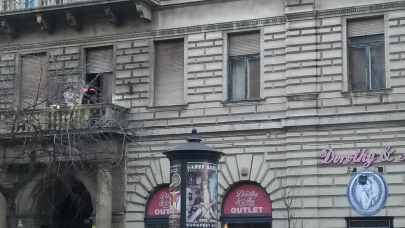 Bűnbarlang a Teréz körúton: politika, maffia és rendőrségi védelmi háló Budapest éjszakájában