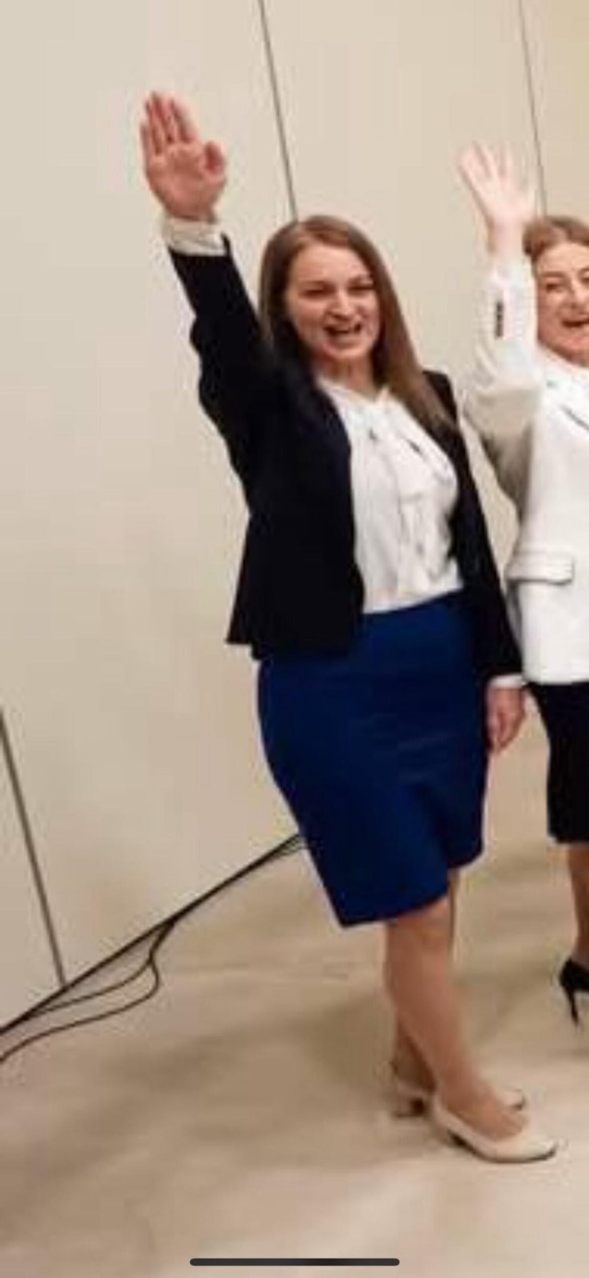 Káderpolitika: A házelnök, aki szállodát vezetett – szakértői fordulat vagy kockázatos kísérlet?