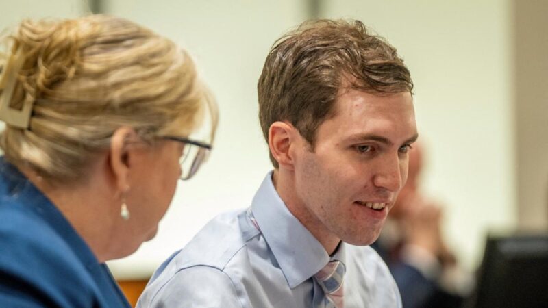 Mosolyogva állt először a bíróság elé Charlie Kirk feltételezett gyilkosa