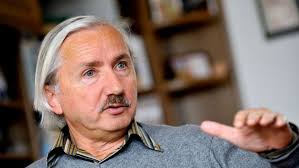 A 14. havi nyugdíj tiszta őrület, 5 perc alatt elvesszük – Videó