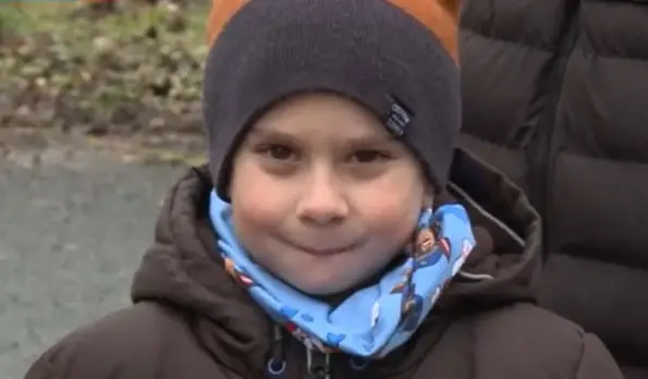 „Szia mentő, gyorsan jöjjetek!” – 4 éves kisgyerek mentette meg anyukája életét – Mutatjuk a hangfelvételt