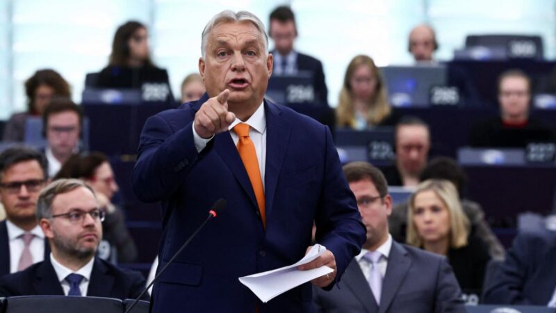 Brüsszel arra kéri Orbánt, hagyja figyelmen kívül Ukrajna zsarolását: kemény választ küldött a magyar miniszterelnök