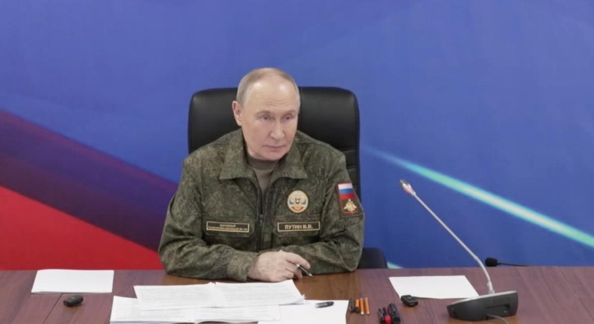 Putyin: Ha Kijev nem akar békét, akkor Oroszország katonai eszközökkel fogja elérni minden célját