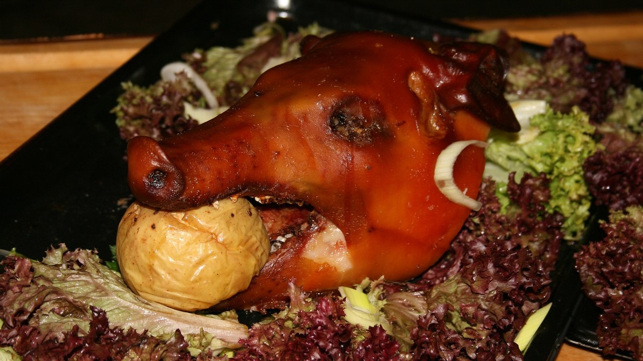 Aki legyet fog szilveszterkor, szerencsés lesz az új évben, és nagy úr lesz, aki az év első napján születik