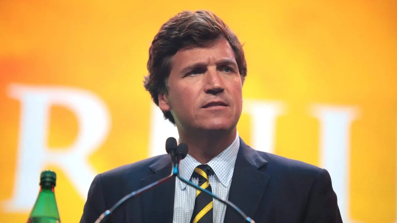 Tucker Carlson lett az „Év Antiszemitája”