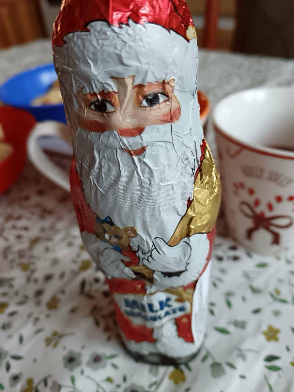 Magyar Péter jelöltje kukacos csokimikulást osztogatott a gyerekeknek Hajdúböszörményben – Román gyártótól származik az édesség